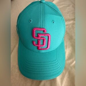 MLB San Diego Padres Mint City Connect Baseball Hat UNISEX ⚾️
